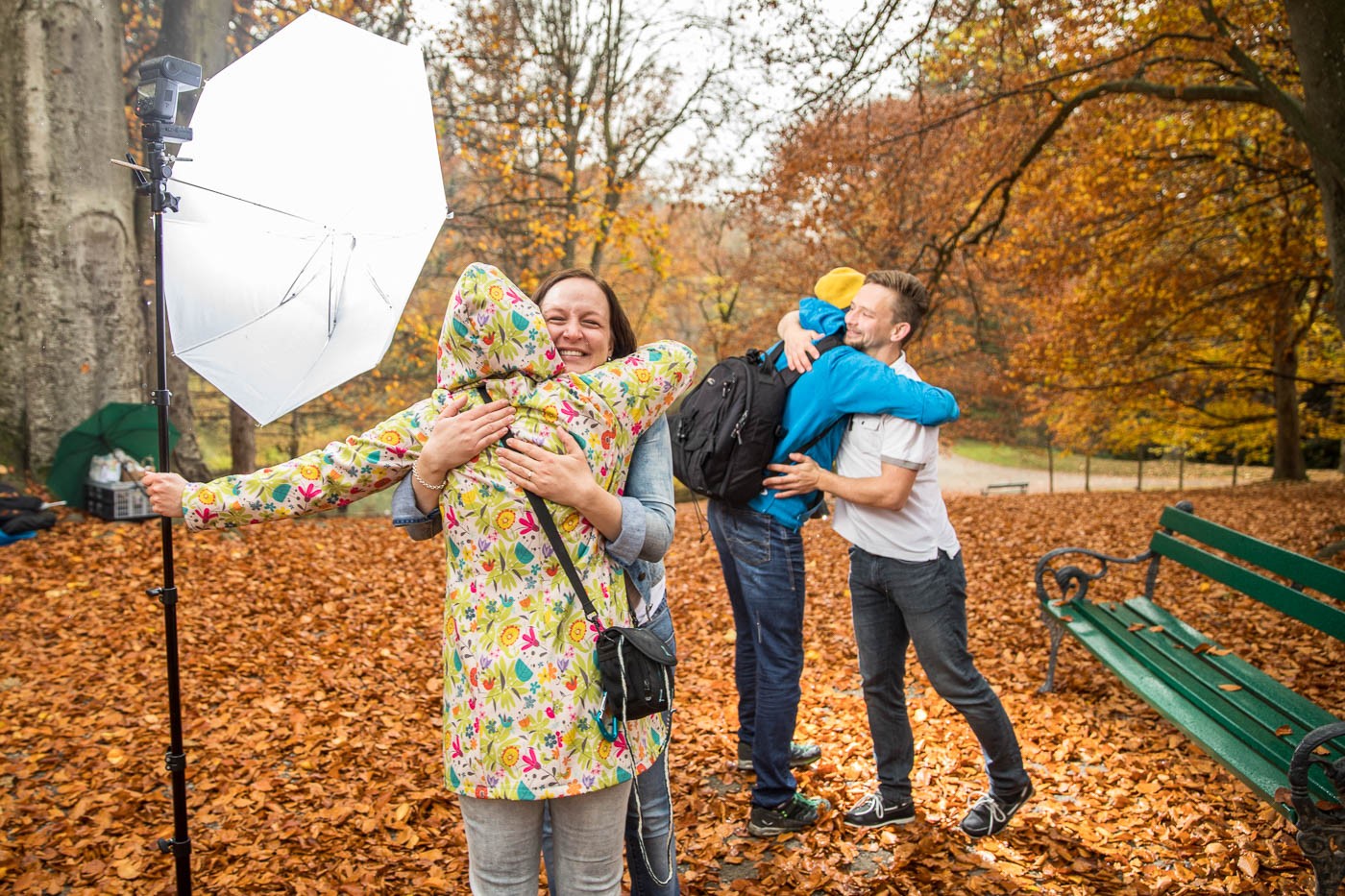 heiratsantrag-paarfotos-paarshooting-überraschung-freude-herbststimmung-fotografin-innsbruck-tirol