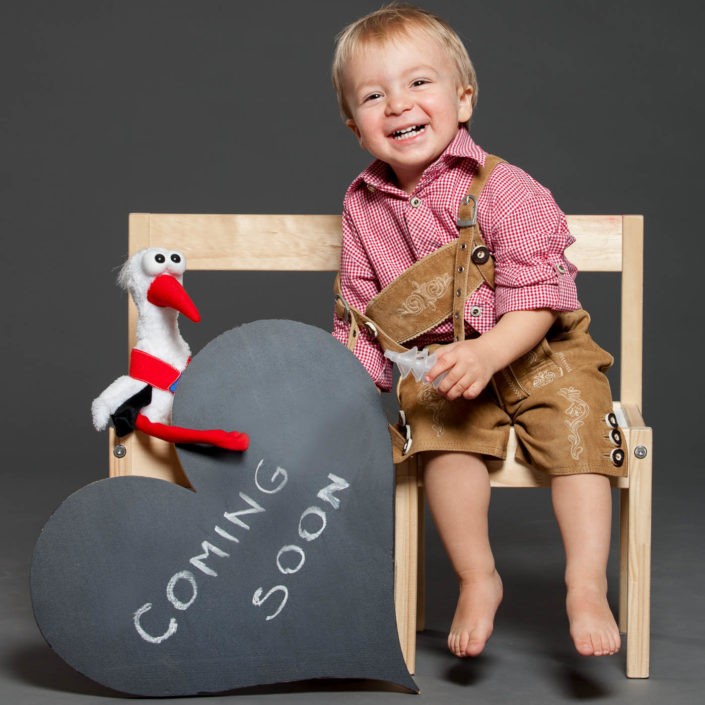 vorfreude-geschwister-kinderfotos-fotostudio-absam-tirol