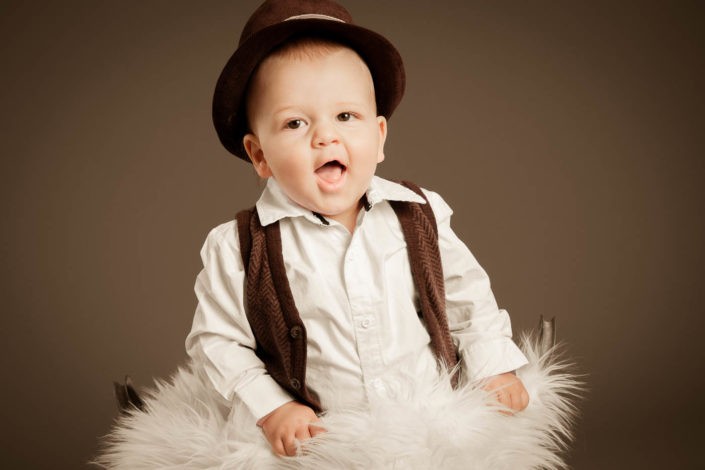 babyfotos-babylachen-kinderfotos-babyfotografie-fotografin-innsbruck-tirol