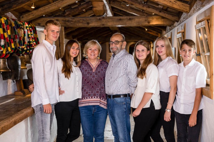 familienfotos-familienfotoshooting-fotografin-stanglwirt-kitzbühel-tirol
