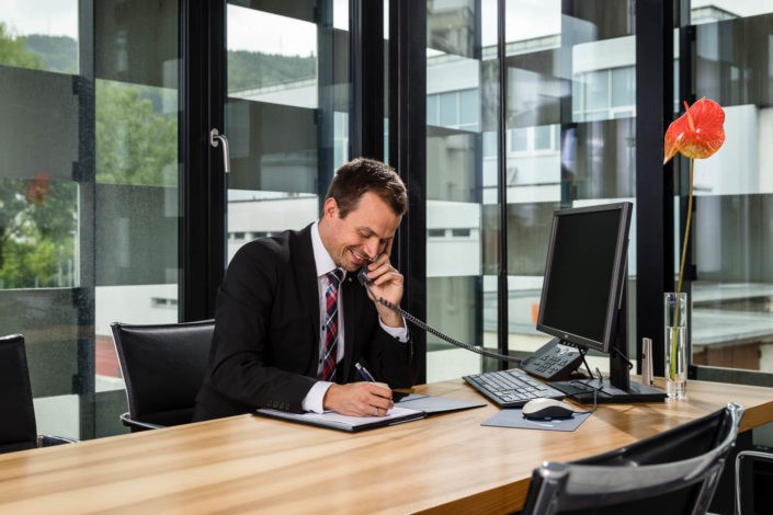 imagefotos-imageaufnahmen-mitarbeiter-büro-werbefotos-werbefotografie-fotografin-innsbruck-tirol