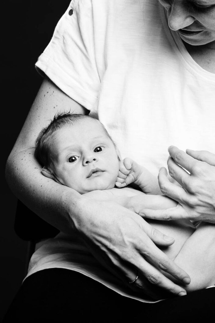 babyfotos-babyfotografie-junge-mama-fotografin-innsbruck-tirol