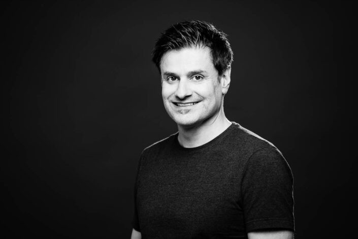 portraitfotos-künstlerportrait-schwarz-weiss-fotografin-innsbruck-tirol