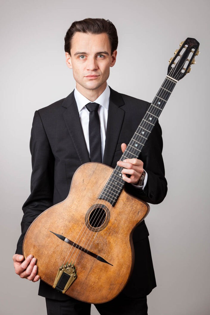 musikerportrait-gitarrist-portraitfotos-fotografin-innsbruck-tirol
