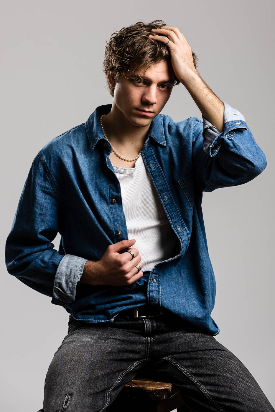 portraits-portraitfotos-musiker-musikerportrait-gitarrist-kuenstlerportraits-fotografin-innsbruck-tirol