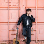 portraits-portraitfotos-musiker-musikerportrait-gitarrist-kuenstlerportraits-fotografin-innsbruck-tirol